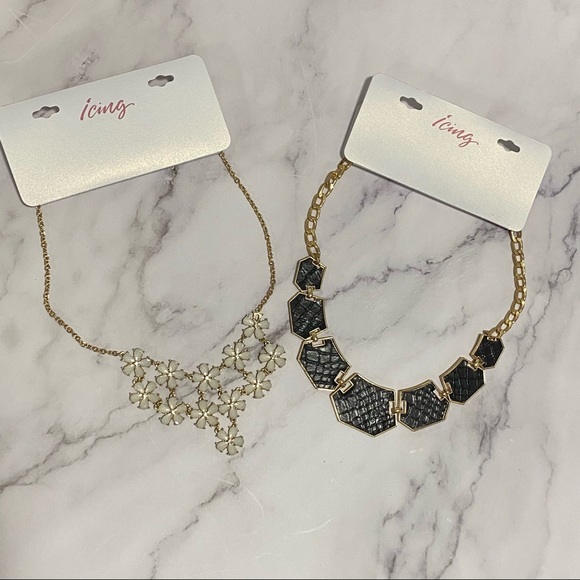 🛍 3/$45 Brand New Icing Statement Necklaces - Picture 1 of 7
